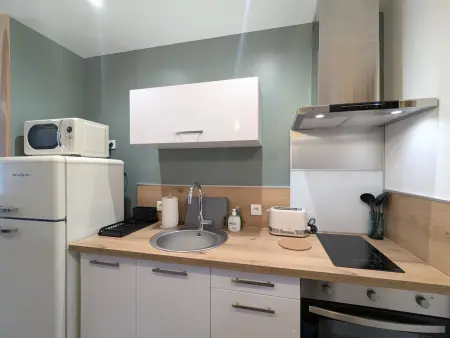 Studio 29 m² rénové, parking privé à Châteauroux : photo 2