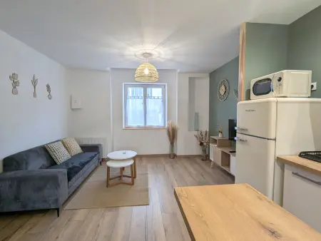 Studio 29 m² rénové, parking privé à Châteauroux : photo 3