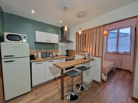 Studio 29 m² rénové, parking privé à Châteauroux : photo 8