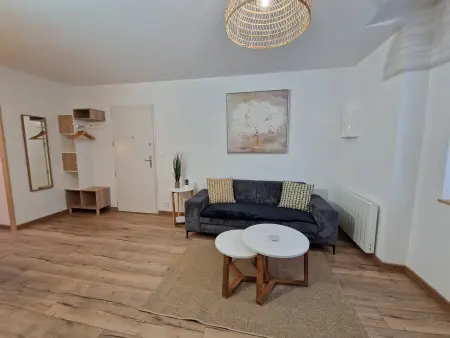 Studio 29 m² rénové, parking privé à Châteauroux : photo 9