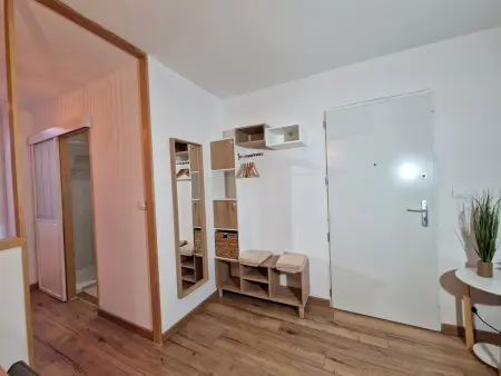 Studio rénové centre-ville Châteauroux avec parking : photo 12