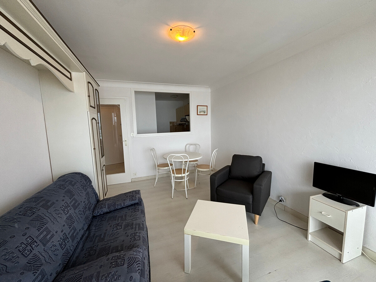 Studio face mer avec balcon, 6ème étage, Les Sables-d'Olonne - Photo 4