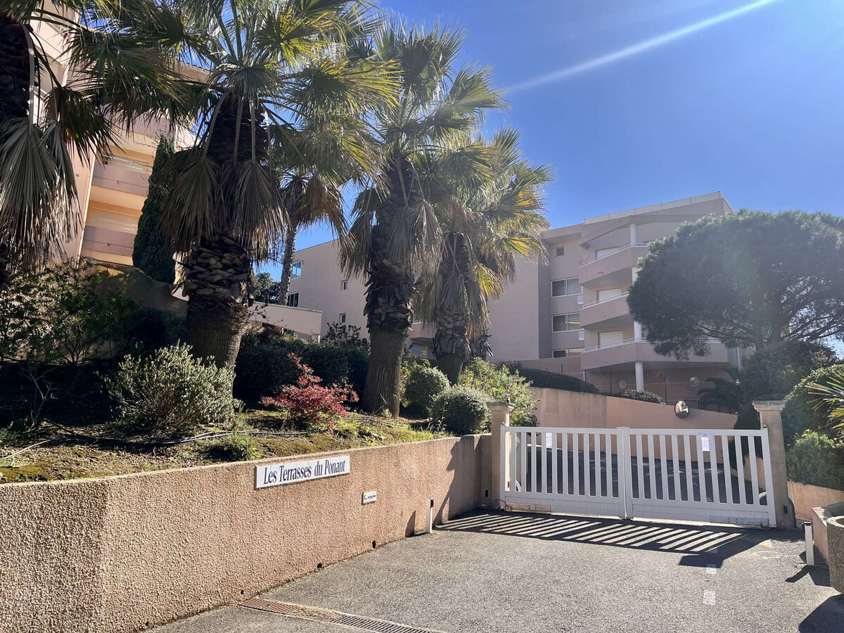 T3 climatisé avec 2 terrasses à Cavalaire-sur-Mer - Photo 15