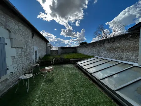 Maison 3 chambres Sossais, rénovée avec terrasse : photo 3