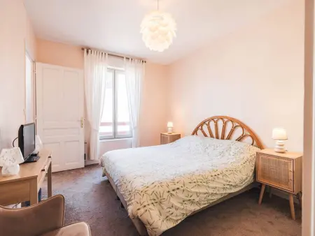 Appartement lumineux 75 m², centre-ville, parking, wifi, 7 couchages - Photo 9