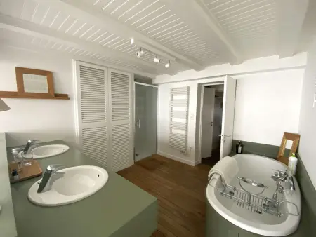 Villa 200 m² piscine chauffée vue Bassin à Cap-Ferret : photo 17