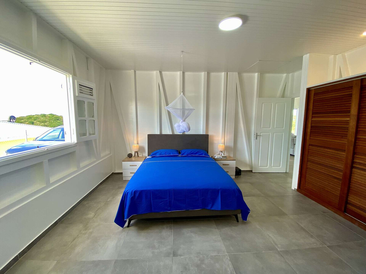 Villa neuve au Marin avec piscine privée et terrasse couverte - Photo 9