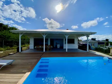 Villa neuve au Marin avec piscine privée et terrasse couverte - Photo 12