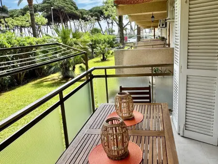 Location appartement à La Pineda, Appartement Face à la Mer avec Terrasse - 2 Chambres et Climatisation à La Pineda