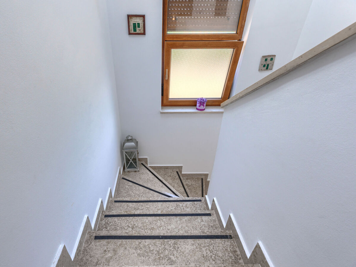 Manera, maison 4 chambres avec piscine chauffée près de Pula - Photo 19
