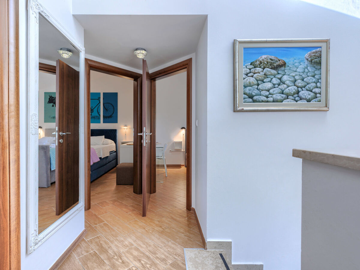 Manera, maison 4 chambres avec piscine chauffée près de Pula - Photo 20