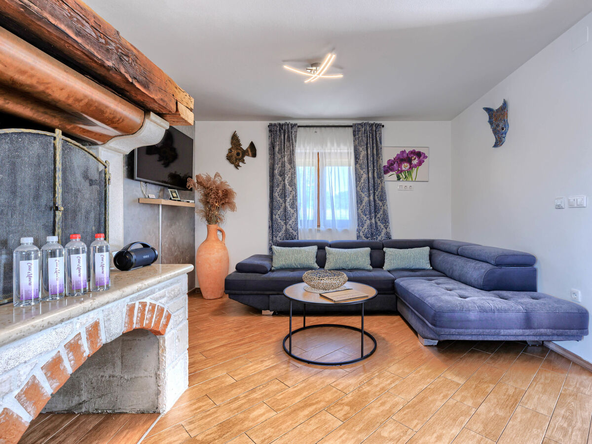 Manera, maison 4 chambres avec piscine chauffée près de Pula - Photo 34