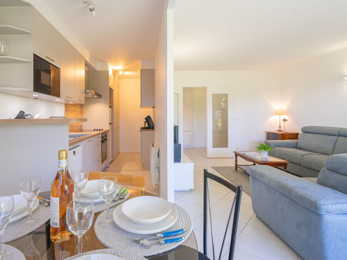 Apt 3 pièces rénové 2025, centre Royan à 700 m mer - Photo 2