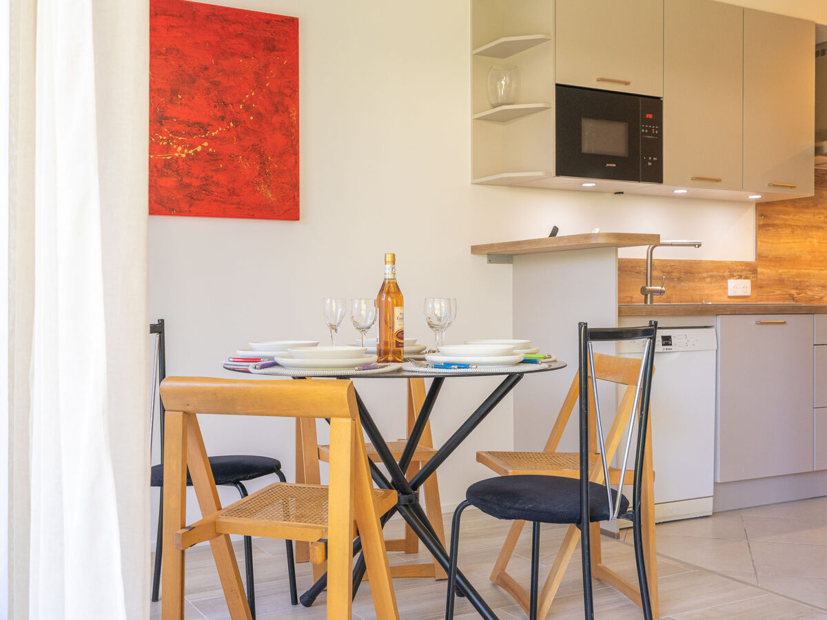 Apt 3 pièces rénové 2025, centre Royan à 700 m mer - Photo 10