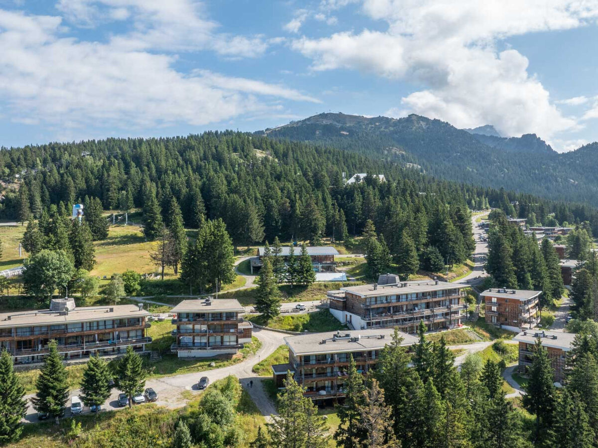 Studio 34 m² Chamrousse, 6 personnes à 300 m des pistes - Photo 4