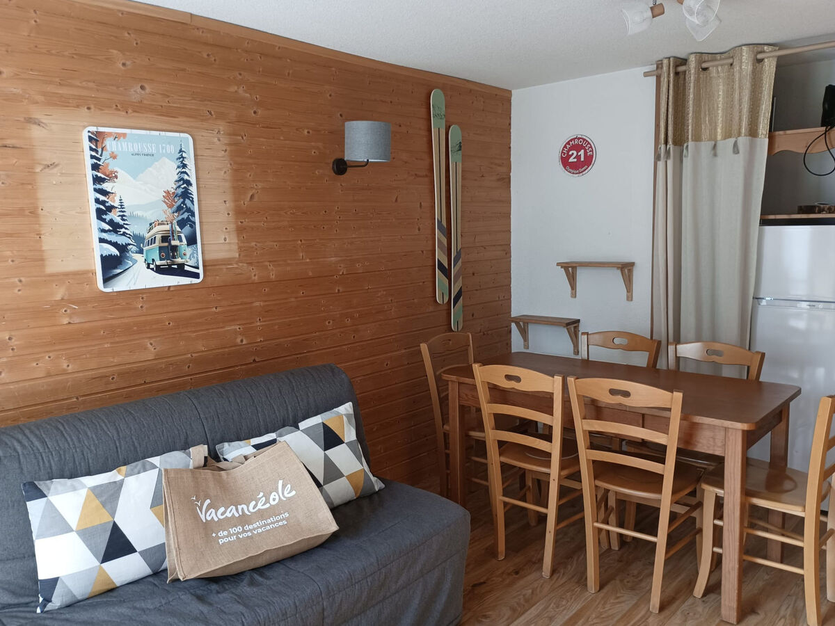Appartement ski aux pieds à Chamrousse, piscine et montagne - Photo 9