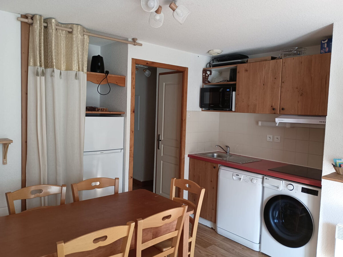 Appartement ski aux pieds à Chamrousse, piscine et montagne - Photo 10