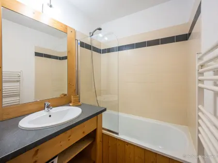 Appartement T. Bergerie à Orcières-Merlette, piscine à 100 m des pistes : photo 13