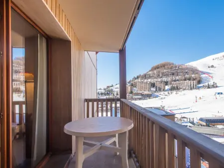 Appartement Bergerie – vue pistes, piscine, à 100 m des skis : photo 13