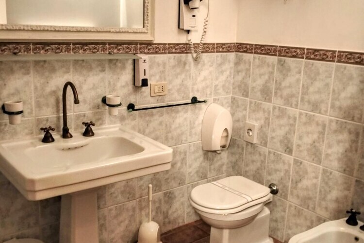 Maison 6 pers. Assisi : piscine, tennis et vue collines - Photo 8