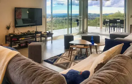 Maison 5 chambres avec piscine chauffée et jacuzzi à Rochefort-du-Gard : photo 4