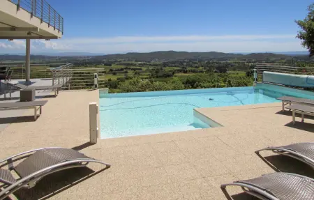 Maison 5 chambres avec piscine chauffée et jacuzzi à Rochefort-du-Gard : photo 8