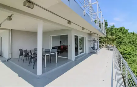 Maison 5 chambres avec piscine chauffée et jacuzzi à Rochefort-du-Gard : photo 13