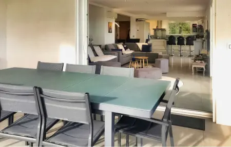Maison 5 chambres avec piscine chauffée et jacuzzi à Rochefort-du-Gard : photo 14