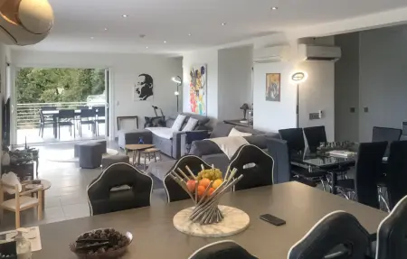 Maison 5 chambres avec piscine chauffée et jacuzzi à Rochefort-du-Gard : photo 20