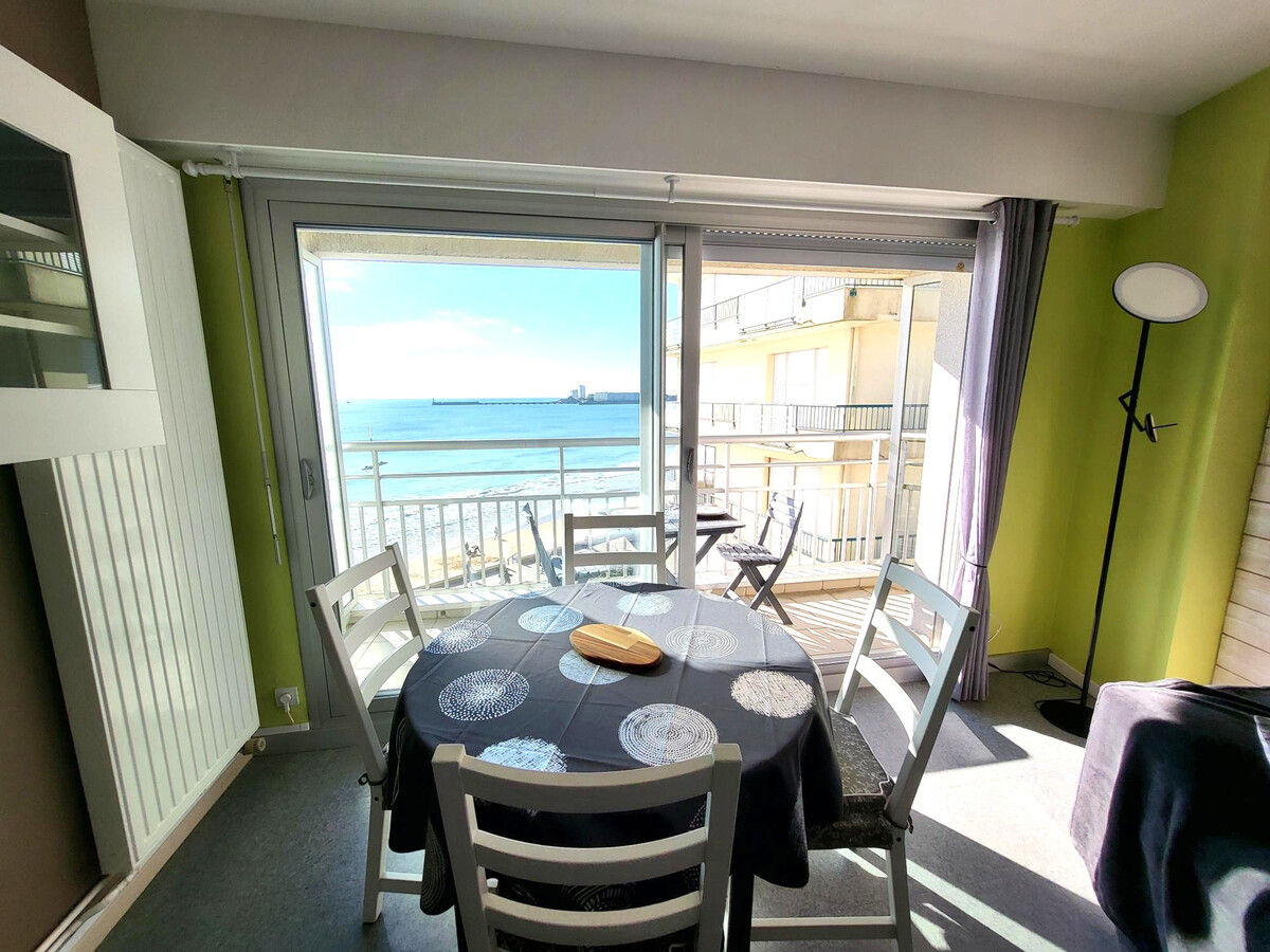 Studio rénové face à l'océan, balcon vue mer, garage - Photo 3