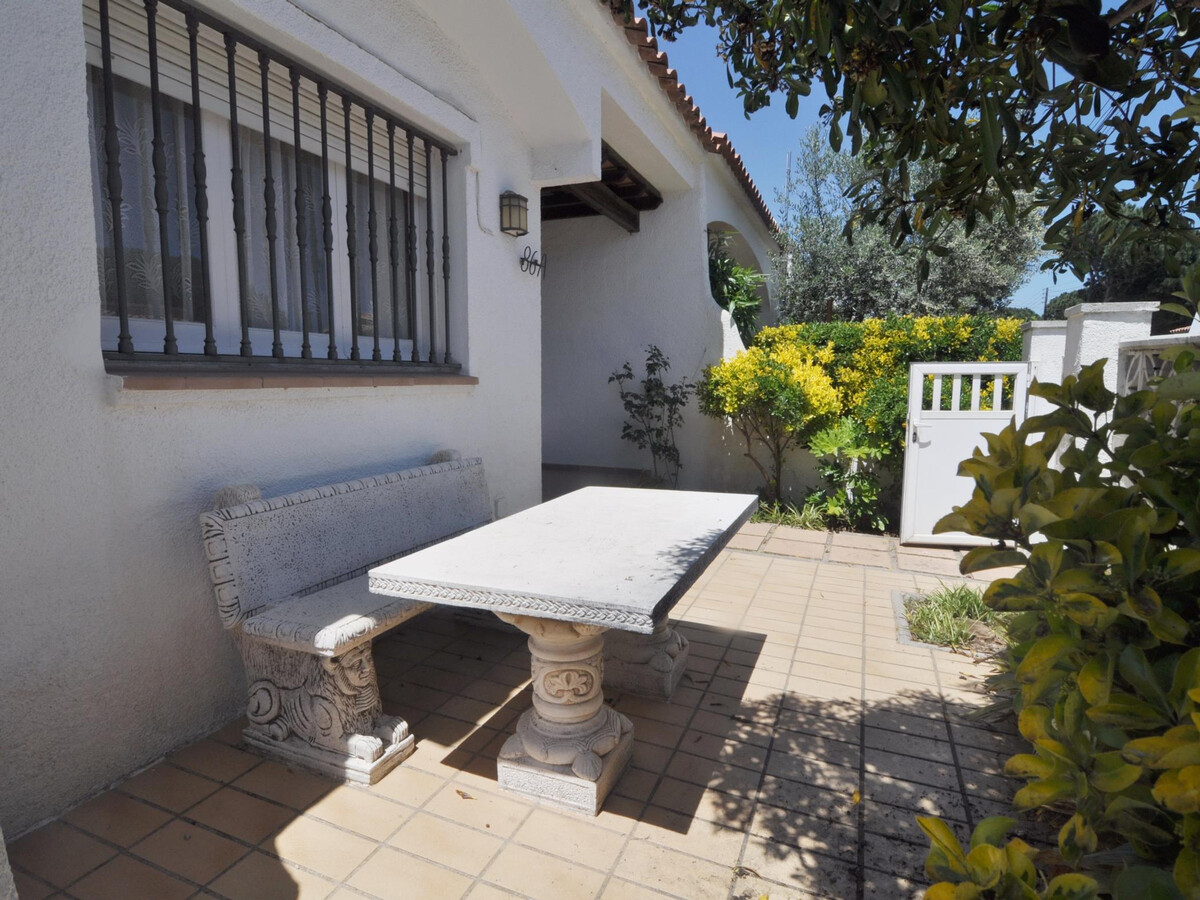 Maison rez-de-chaussée L'Escala, jardin et barbecue - Photo 5