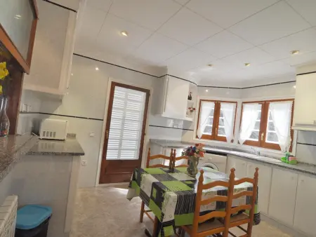 Maison spacieuse et lumineuse avec piscine privée et wifi en face d'un grand espace vert à L'Escala - Photo 7