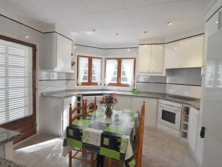 Maison spacieuse et lumineuse avec piscine privée et wifi en face d'un grand espace vert à L'Escala - Photo 8