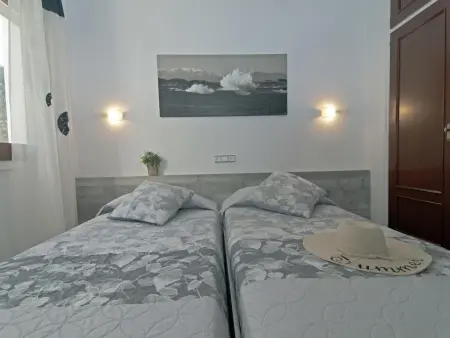Maison spacieuse et lumineuse avec piscine privée et wifi en face d'un grand espace vert à L'Escala - Photo 16