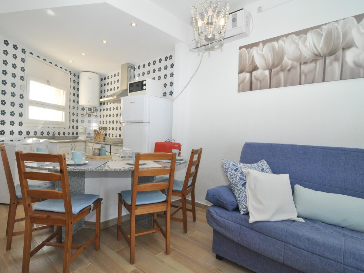 Appartement vue mer à L'Escala, 5e étage avec ascenseur - Photo 4