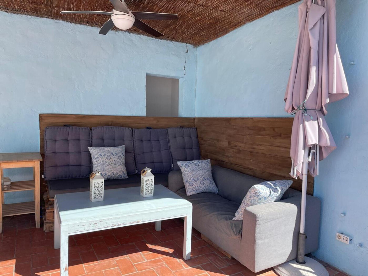 Appartement rénové avec terrasse privée à 400m de la plage - Photo 1