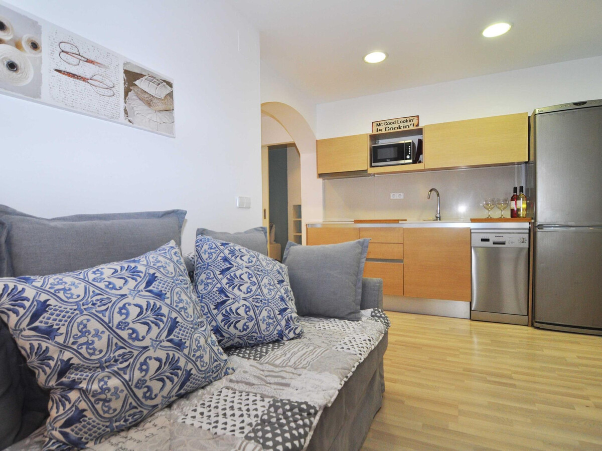 Appartement rénové avec terrasse privée à 400m de la plage - Photo 8