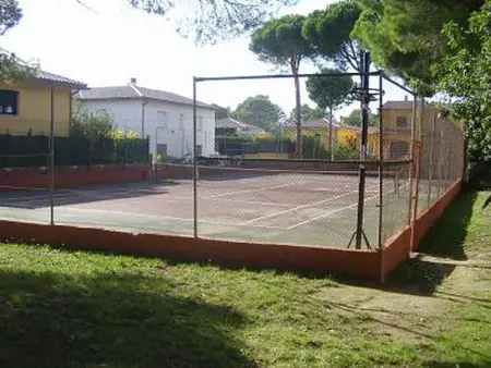 Maison Confortable sur la Costa Brava avec Grande Piscine et Jardin – Idéale pour Familles - Photo 4