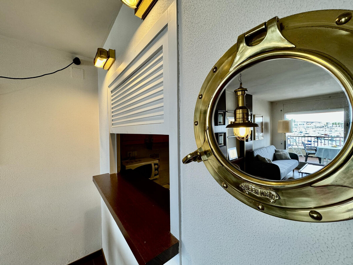 BUNSI, appartement vue port à L'Escala - Photo 8