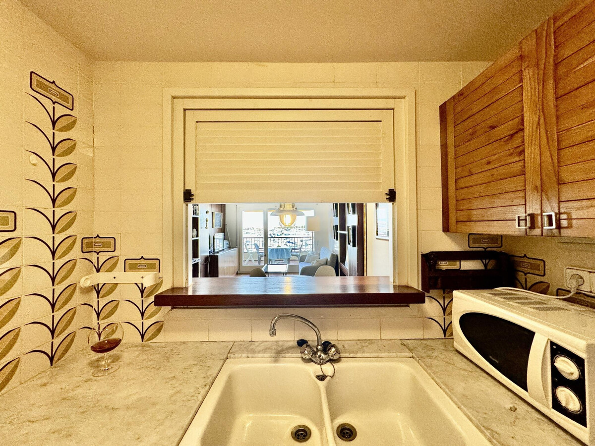 BUNSI, appartement vue port à L'Escala - Photo 13