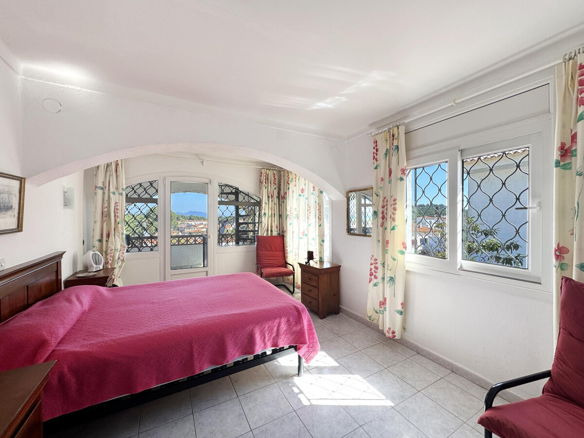 Villa Rebeca : piscine-jacuzzi et vue panoramique mer - Photo 19