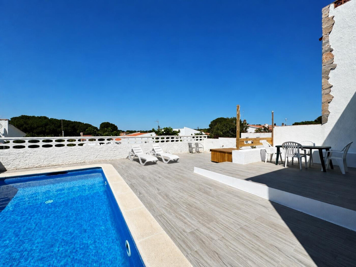 Villa Raquel à L'Escala : 2 chambres, piscine et barbecue - Photo 2