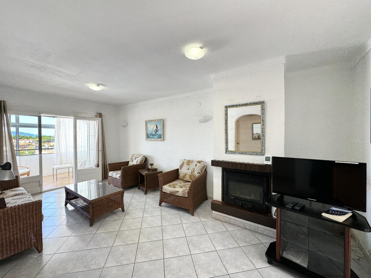 Villa Raquel à L'Escala : 2 chambres, piscine et barbecue - Photo 8