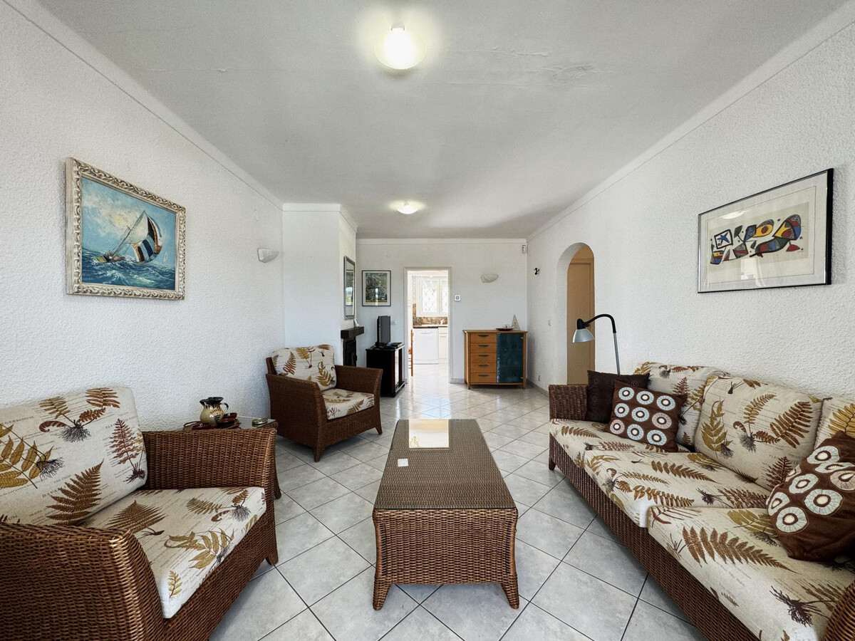 Villa Raquel à L'Escala : 2 chambres, piscine et barbecue - Photo 10