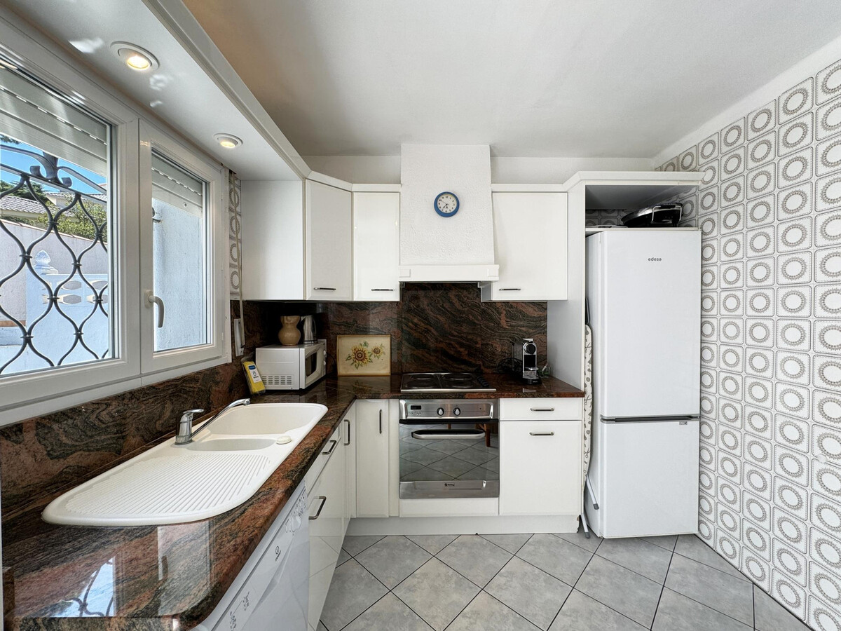 Villa Raquel à L'Escala : 2 chambres, piscine et barbecue - Photo 16