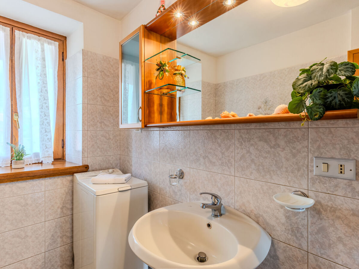 Appartement Americo à Vercana, vue panoramique lac - Photo 18