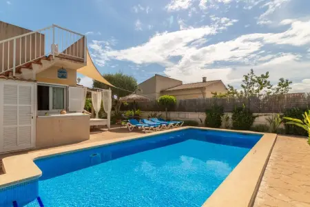 Location villa à Playa de Muro, Villa Can Content avec piscine et jardin
