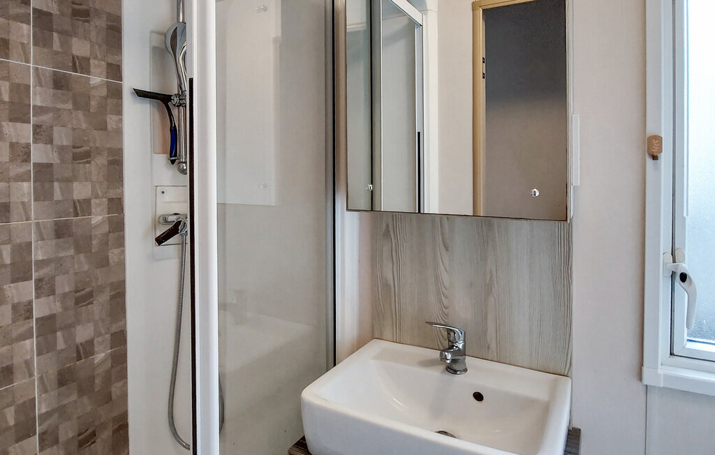 Mobil-home 2 chambres avec piscine chauffée à Saint-Julien-en-Born - Photo 21