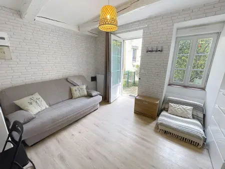 Charmant studio refait à neuf avec terrasse - animaux admis, Wi-Fi gratuit - Photo 2