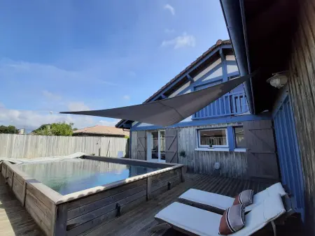 Location villa à Bias, Maison Landaise pour 12 personnes proche océan, piscine, WIFI inclus